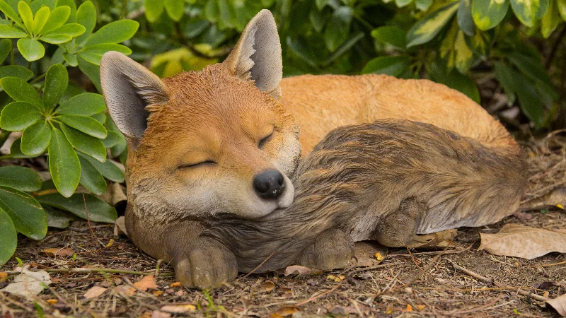 Retro geometric cushions-Fox Sleeping